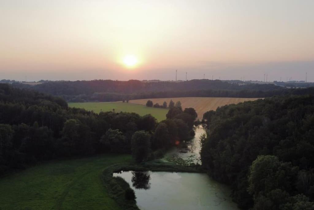 Wald-Apartment Limbach-Oberfrohna ภายนอก รูปภาพ