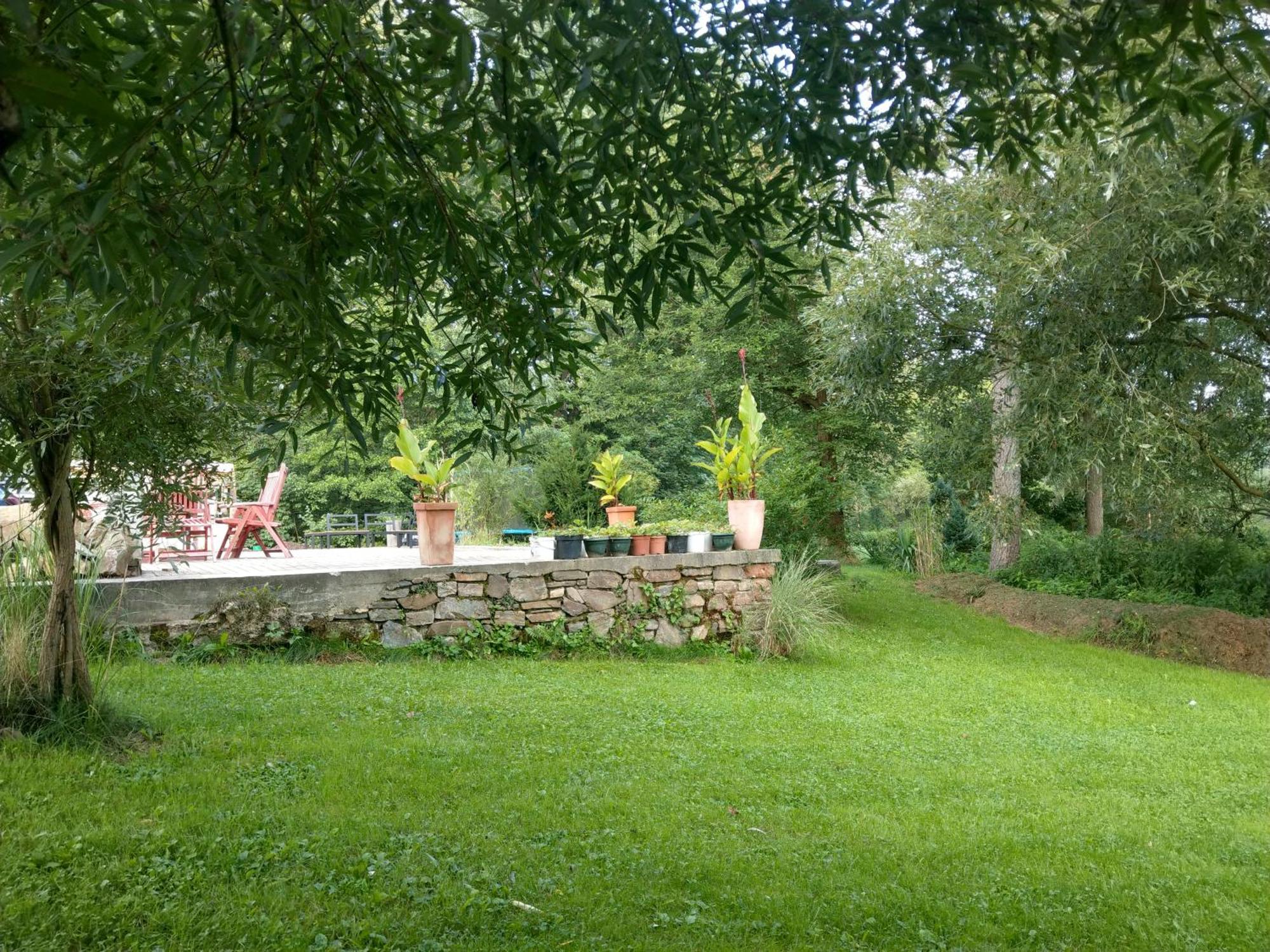 Wald-Apartment Limbach-Oberfrohna ภายนอก รูปภาพ